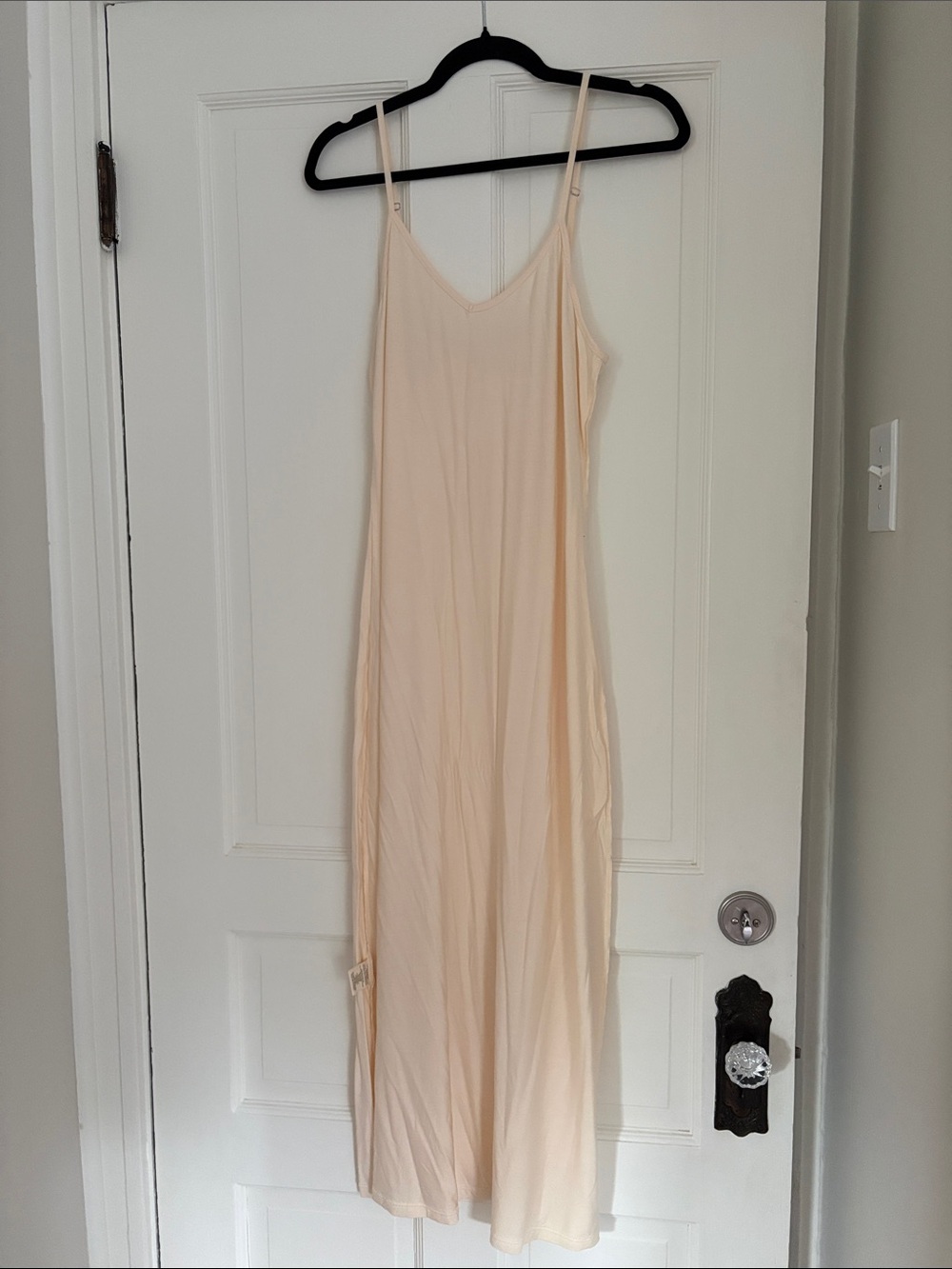 ASTRID SEQUIN MAXI DRESS CREAM
Regular price USD $239.00 - Picture 4 of 5
